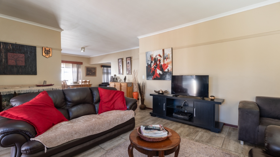 3 Bedroom Property for Sale in Twin Palms Western Cape